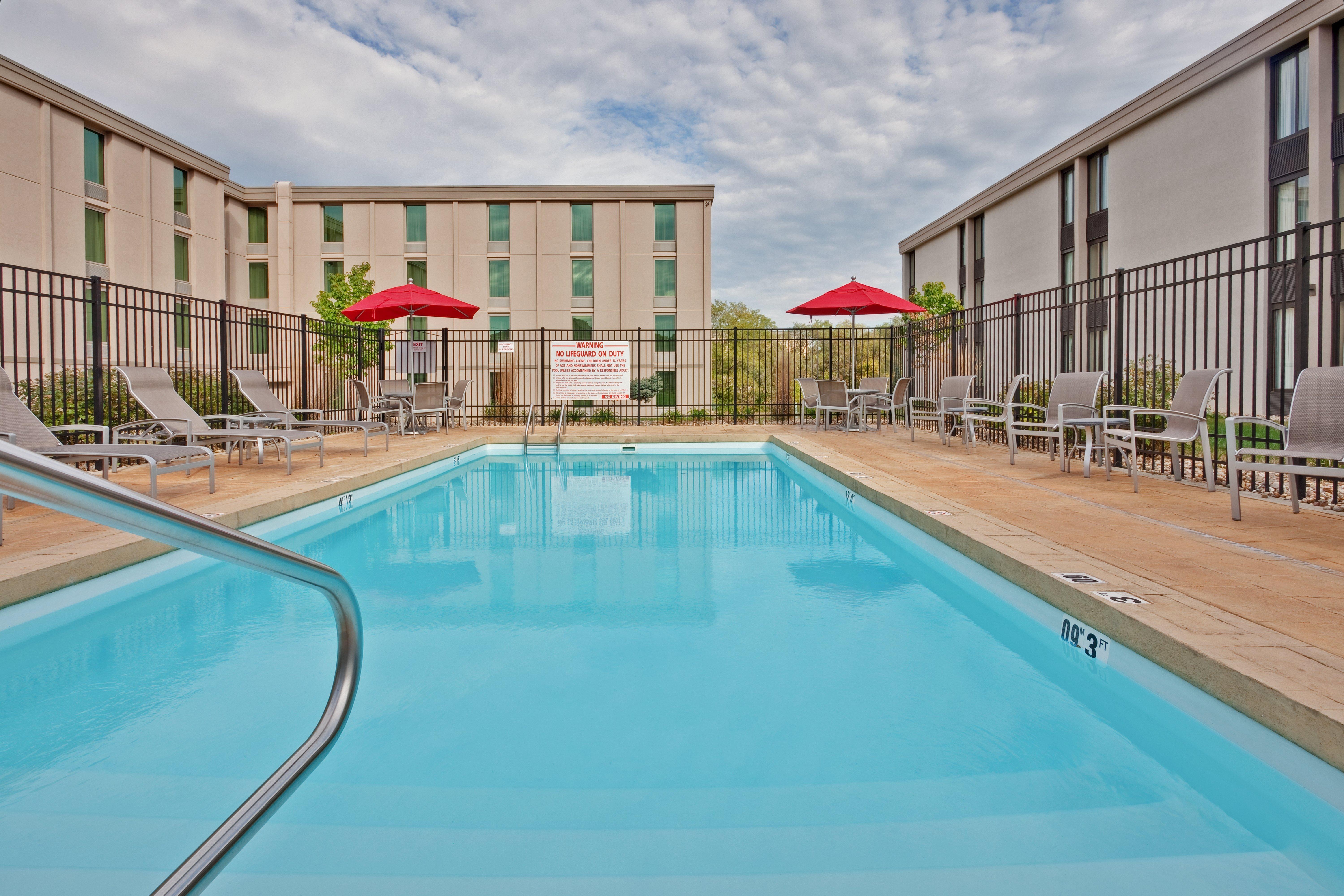 Holiday Inn Bloomington-University Area By Ihg מראה חיצוני תמונה