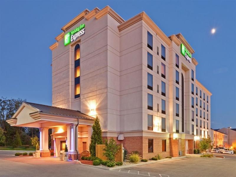 Holiday Inn Bloomington-University Area By Ihg מראה חיצוני תמונה