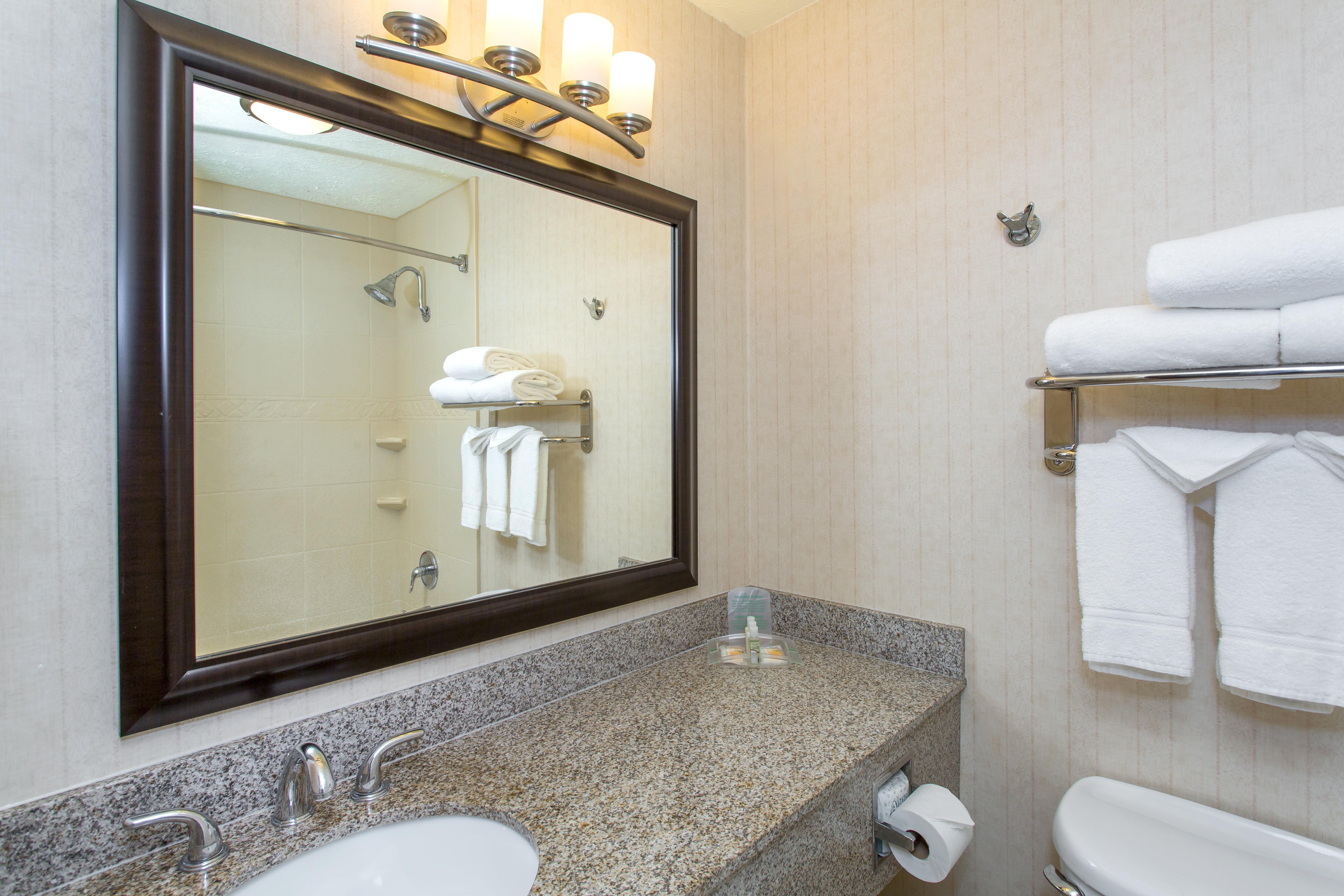 Holiday Inn Bloomington-University Area By Ihg מראה חיצוני תמונה