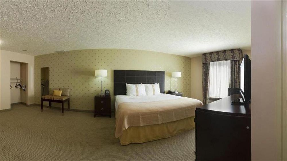 Holiday Inn Bloomington-University Area By Ihg מראה חיצוני תמונה