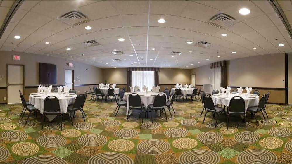 Holiday Inn Bloomington-University Area By Ihg מראה חיצוני תמונה